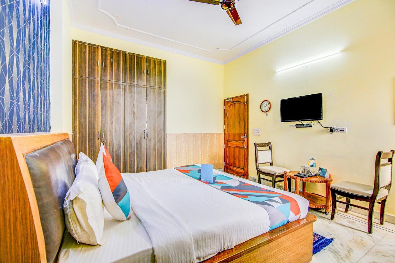 แฟ็บเอ็กซ์เพรส รอยัล อาศรัย Hotel โนอิดา ภายนอก รูปภาพ